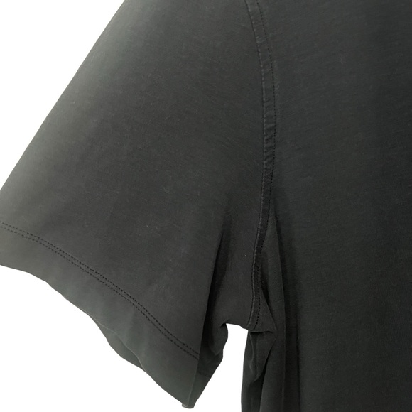 Lululemon Men’s Gray Contrast Collar Precision Polo. - Picture 6 of 11